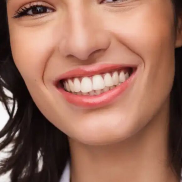 Hermes Hermèsistible Lip Care Oil in Corail Bigarade 02 - Picture 3 of 5